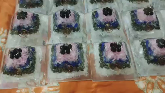Handcrafted Orgonite Crystal Pyramid – Energy Balancing & Prosperity